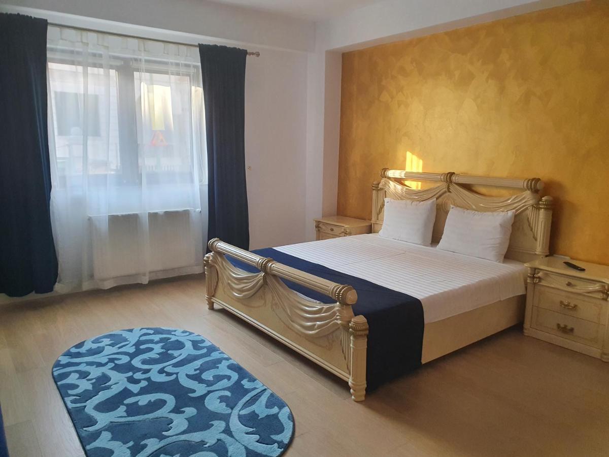French Boutique Hotel Brassó Kültér fotó