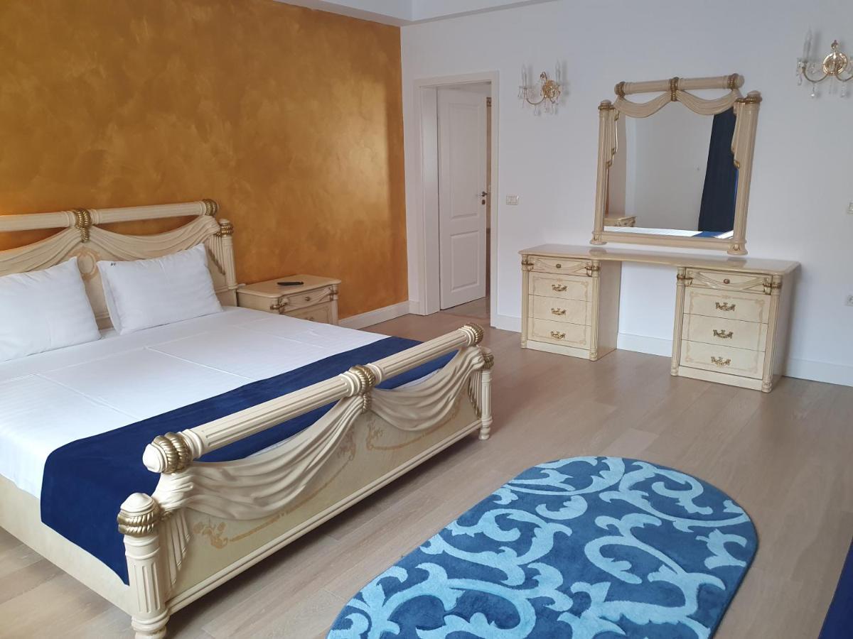 French Boutique Hotel Brassó Kültér fotó